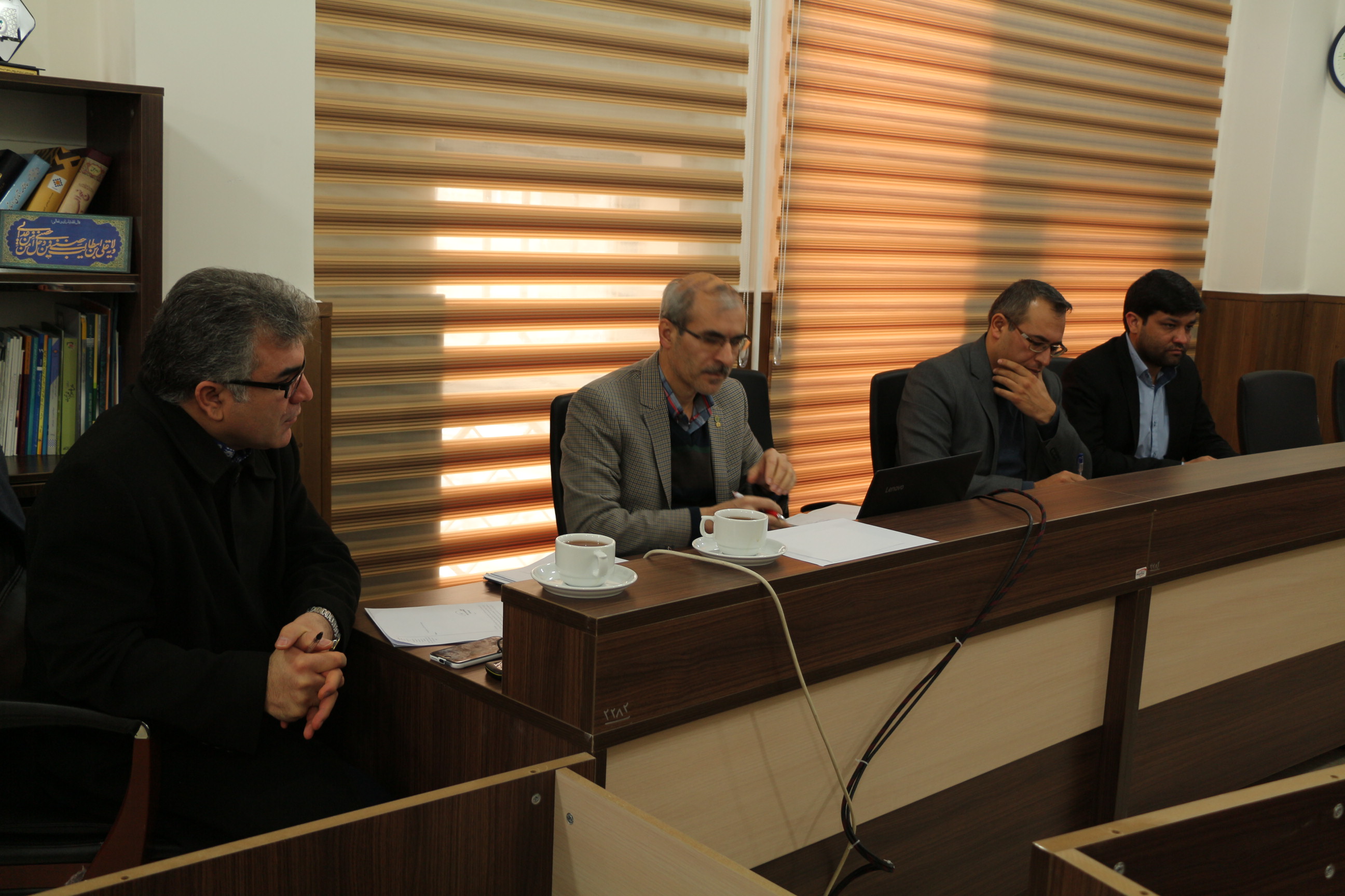 جلسه شورای دانشگاه با حضور دکتر علیرضا حسینی رئیس دانشگاه کوثر