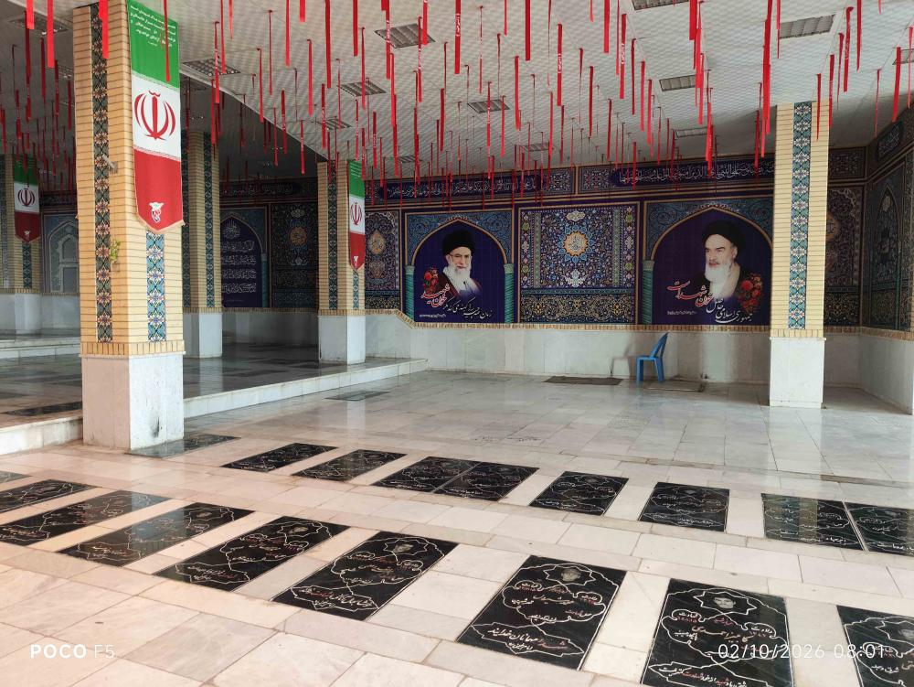 غباروبی مزار شهدای توسط اعضای هیأت رئیسه و کارکنان دانشگاه کوثر به مناسبت دهه فجر