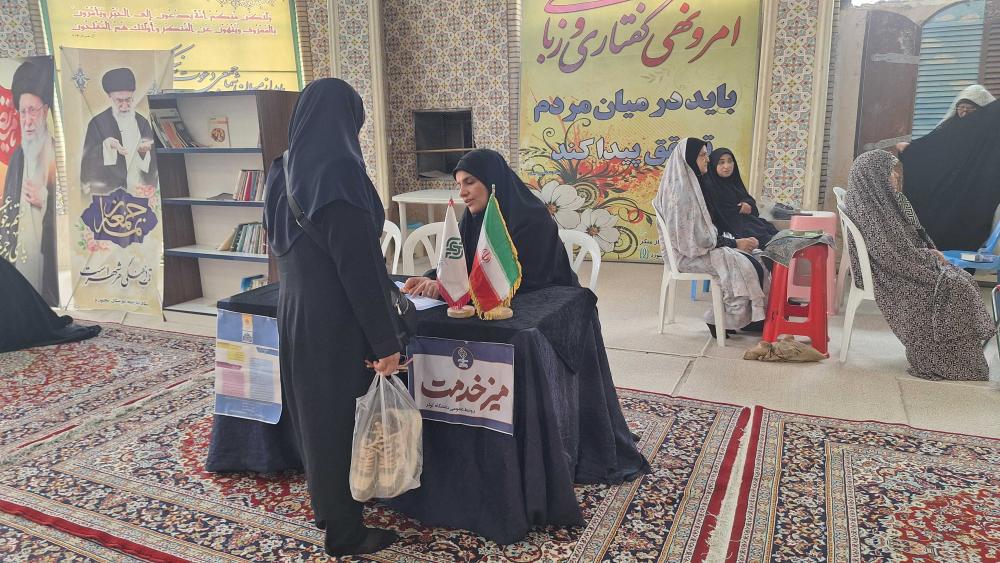 برپایی میز خدمت دانشگاه کوثر در مصلی نماز جمعه بجنورد