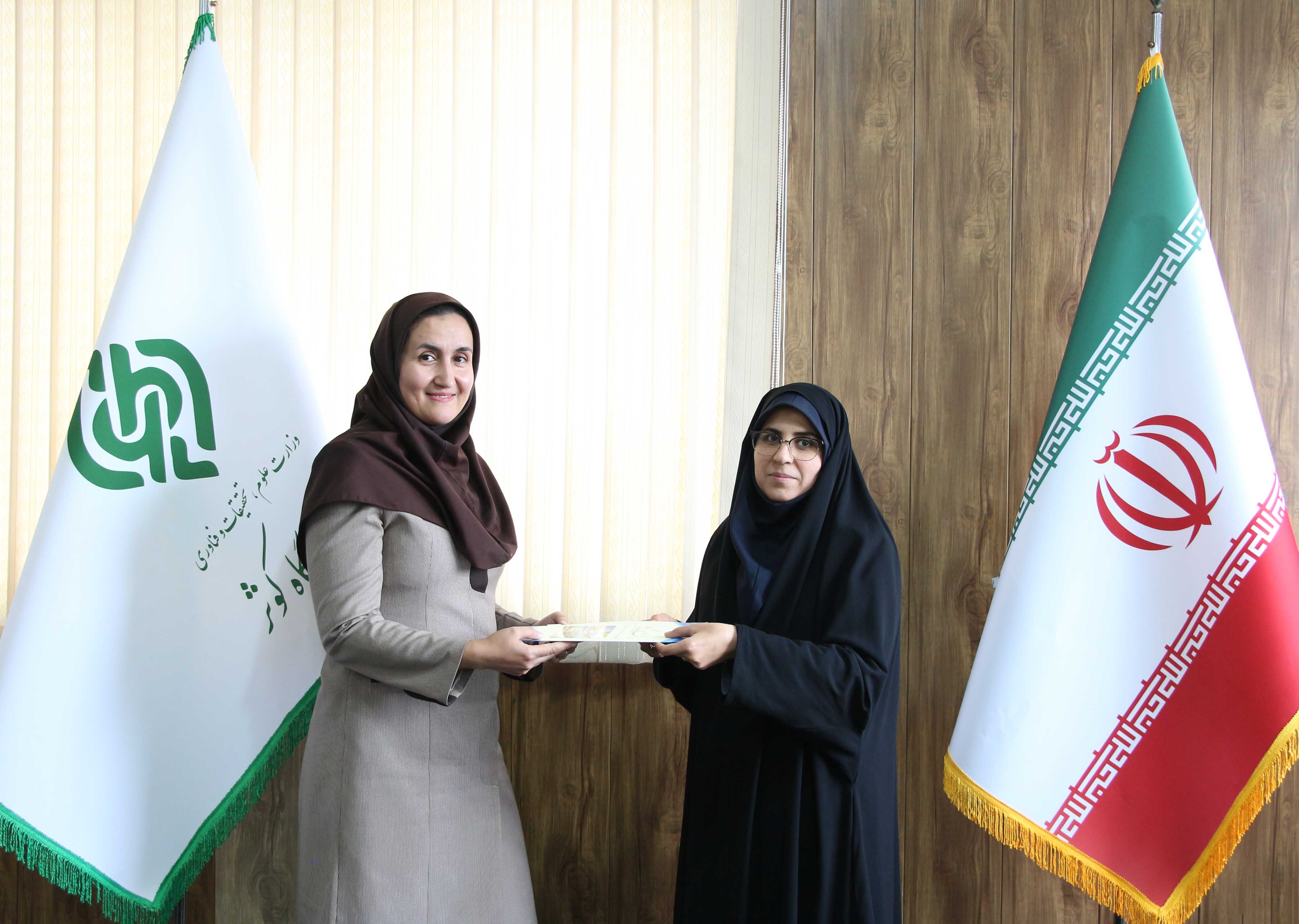 انتصاب دکتر محبوبه آذرخش به سمت سرپرست رئیس دانشکده علوم پایه و فنی مهندسی