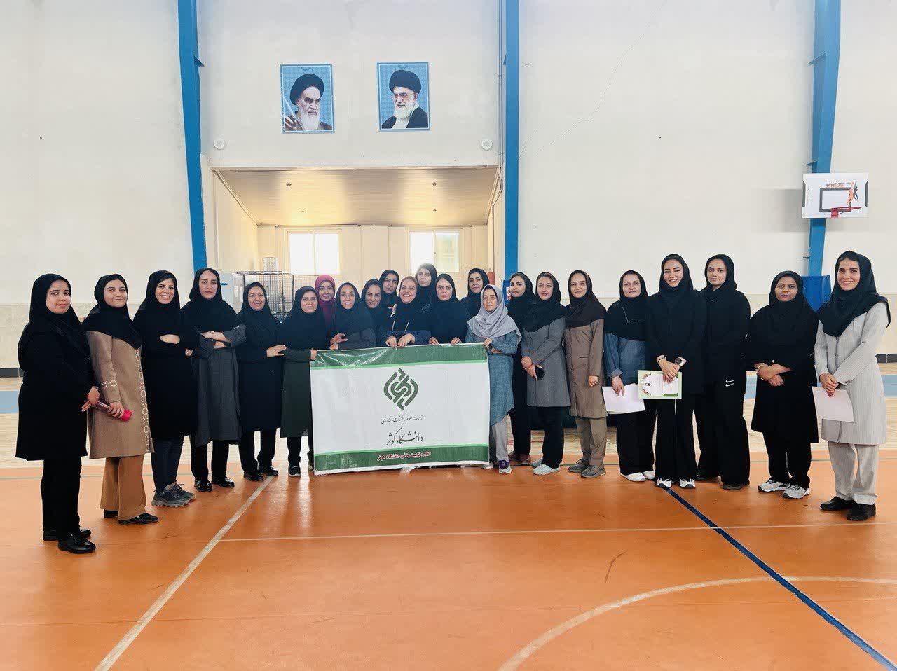 *برگزاری مسابقه داژبال بانوان اعضای هیئت علمی و کارمندان دانشگاه کوثر به مناسبت جشنواره تابستانه